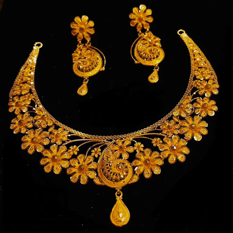 Flower Necklace Set