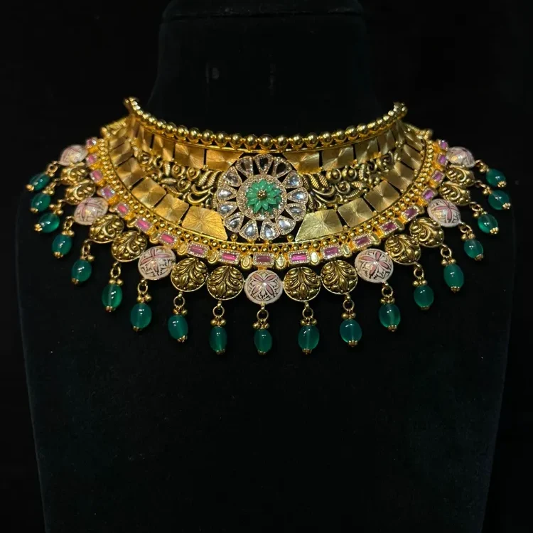 kundan chokar