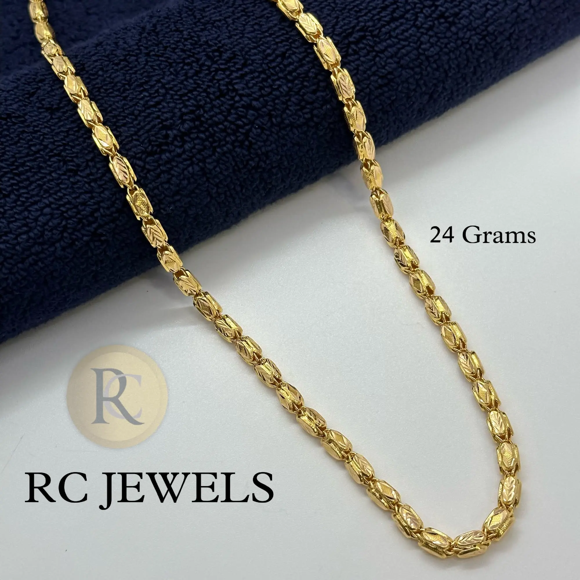 Adheera Chain
