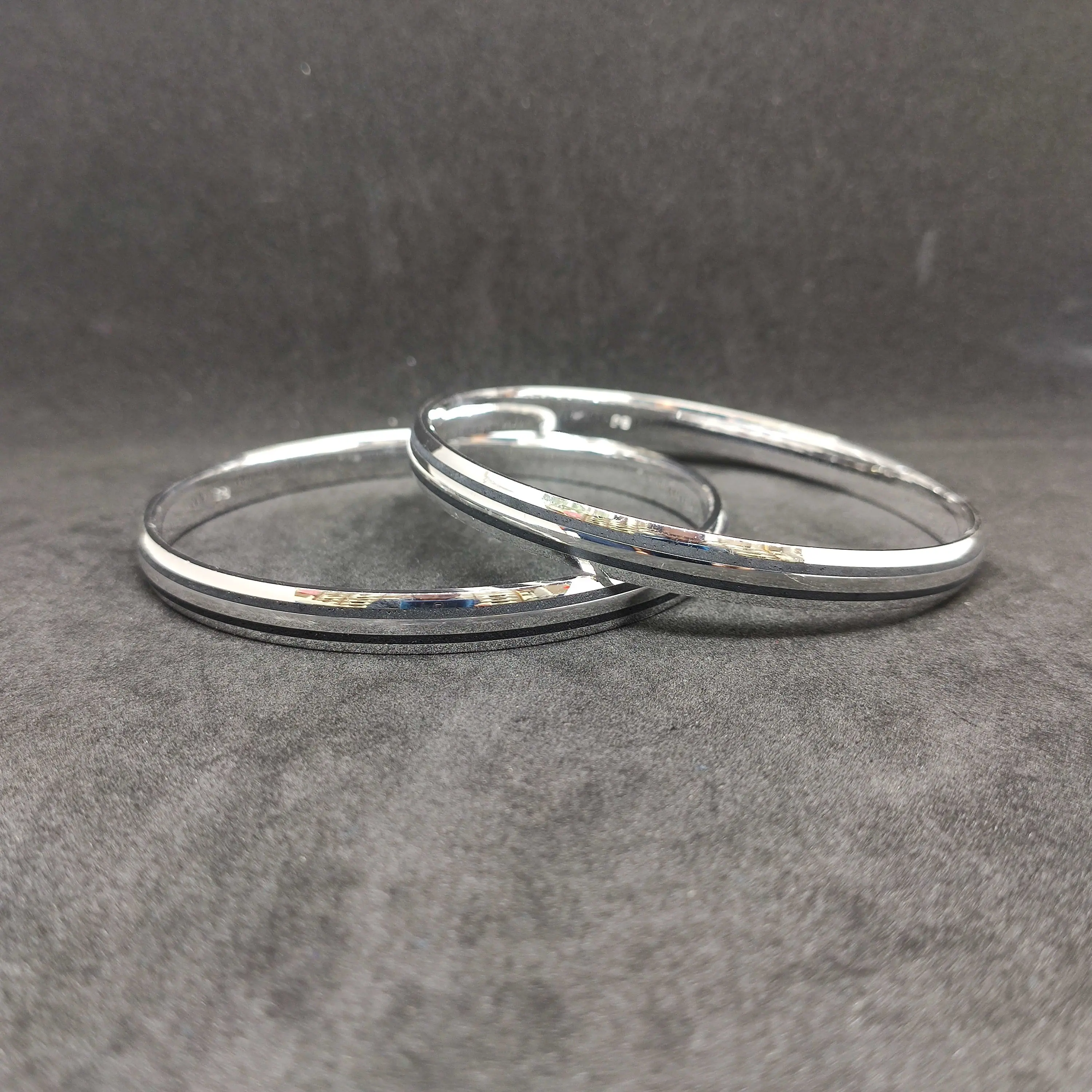 Italian Kada