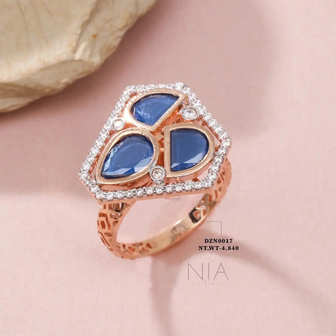 Cocktail Ring 37