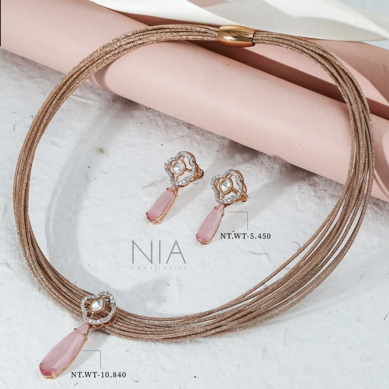 Mozzo Necklace 11