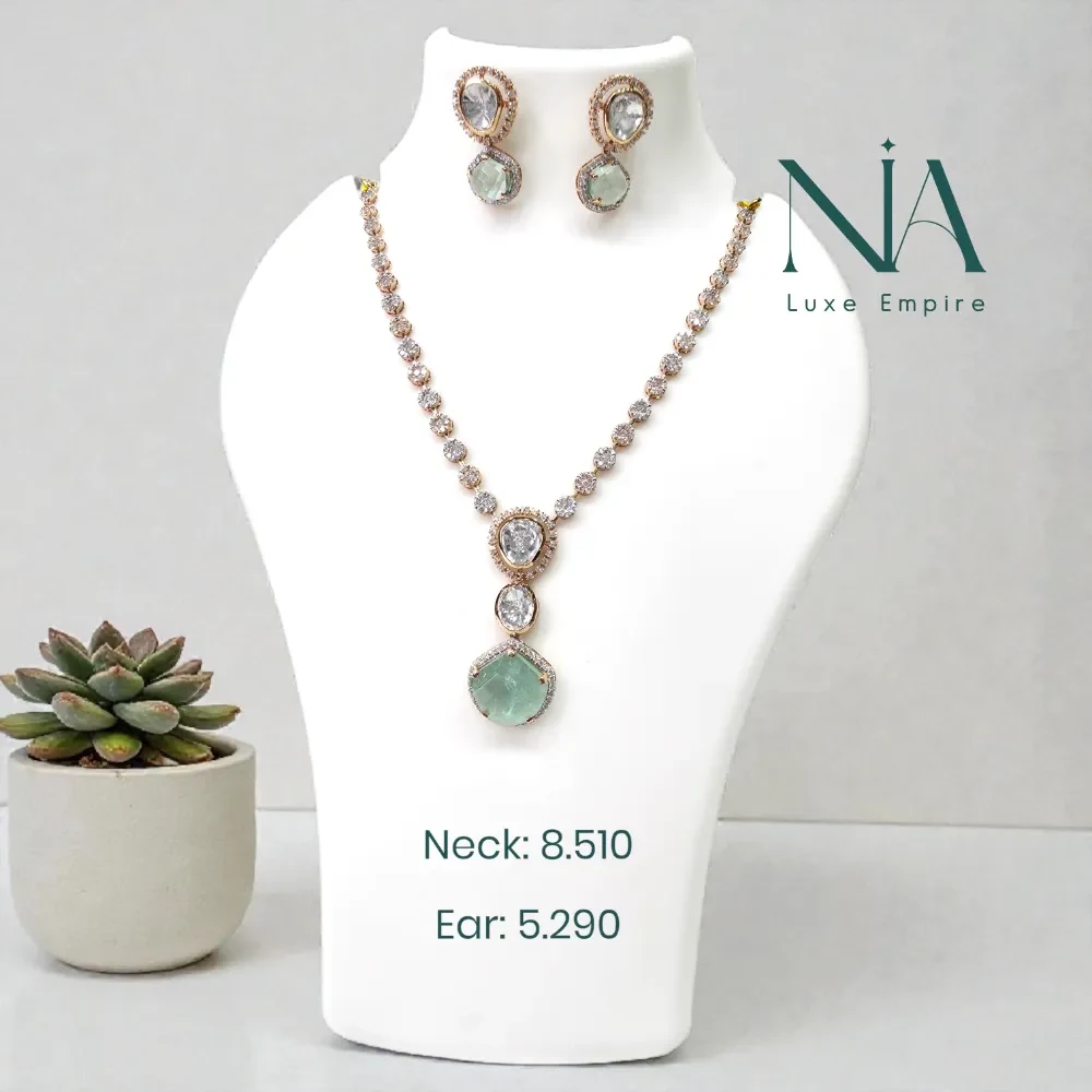 Mozzo Necklace 24