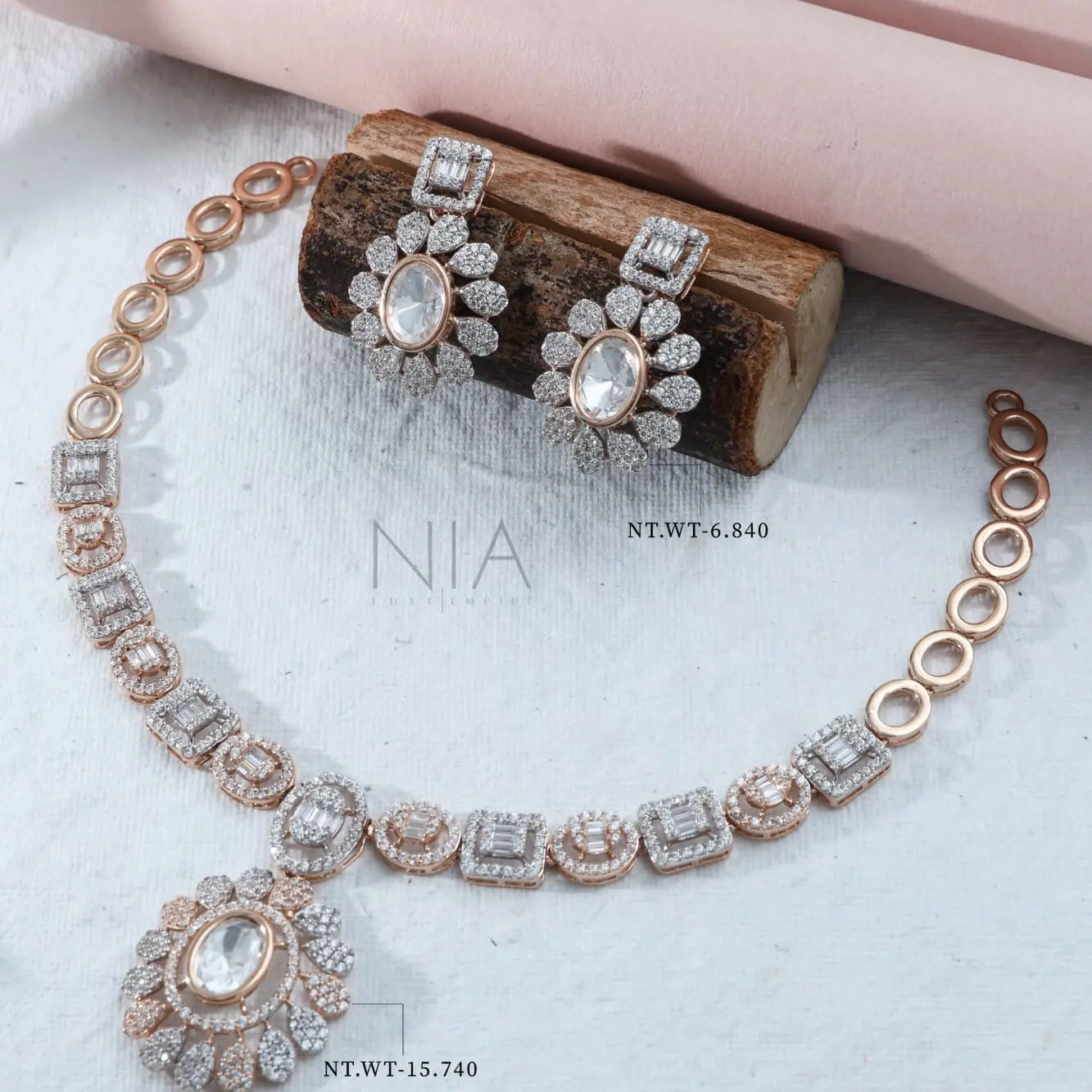 Mozzo Necklace 8