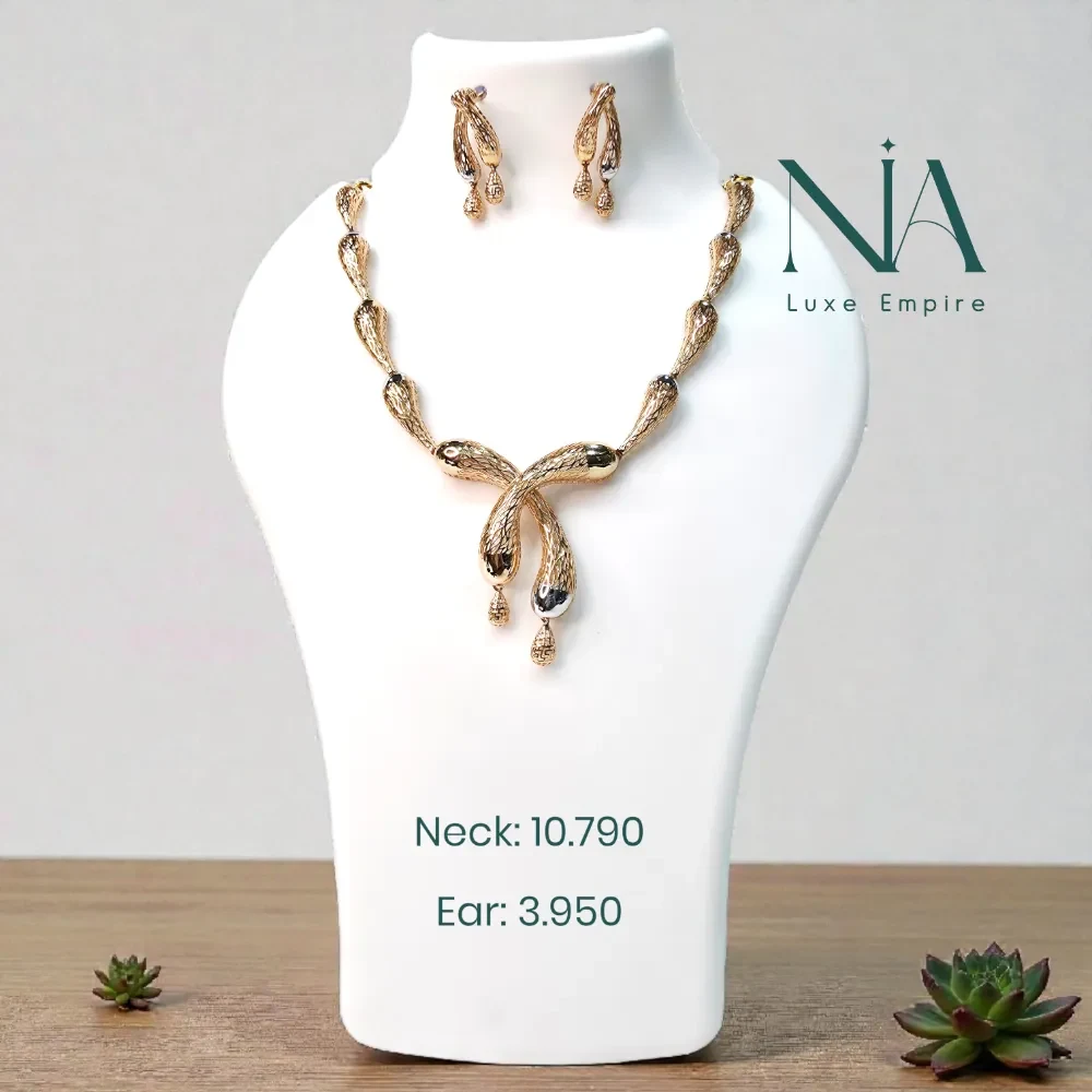 Rose gold necklace 150