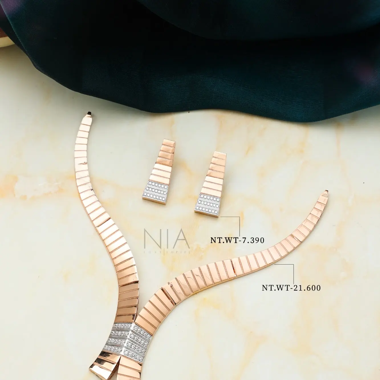 Rose Necklace 60