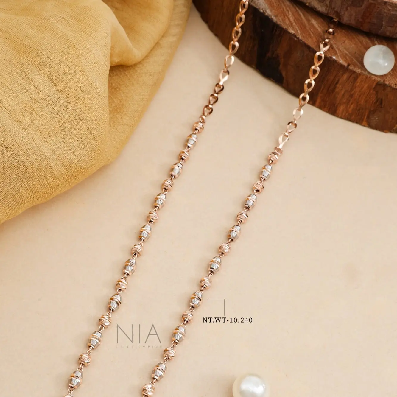 Ladies Cnc Chain 18