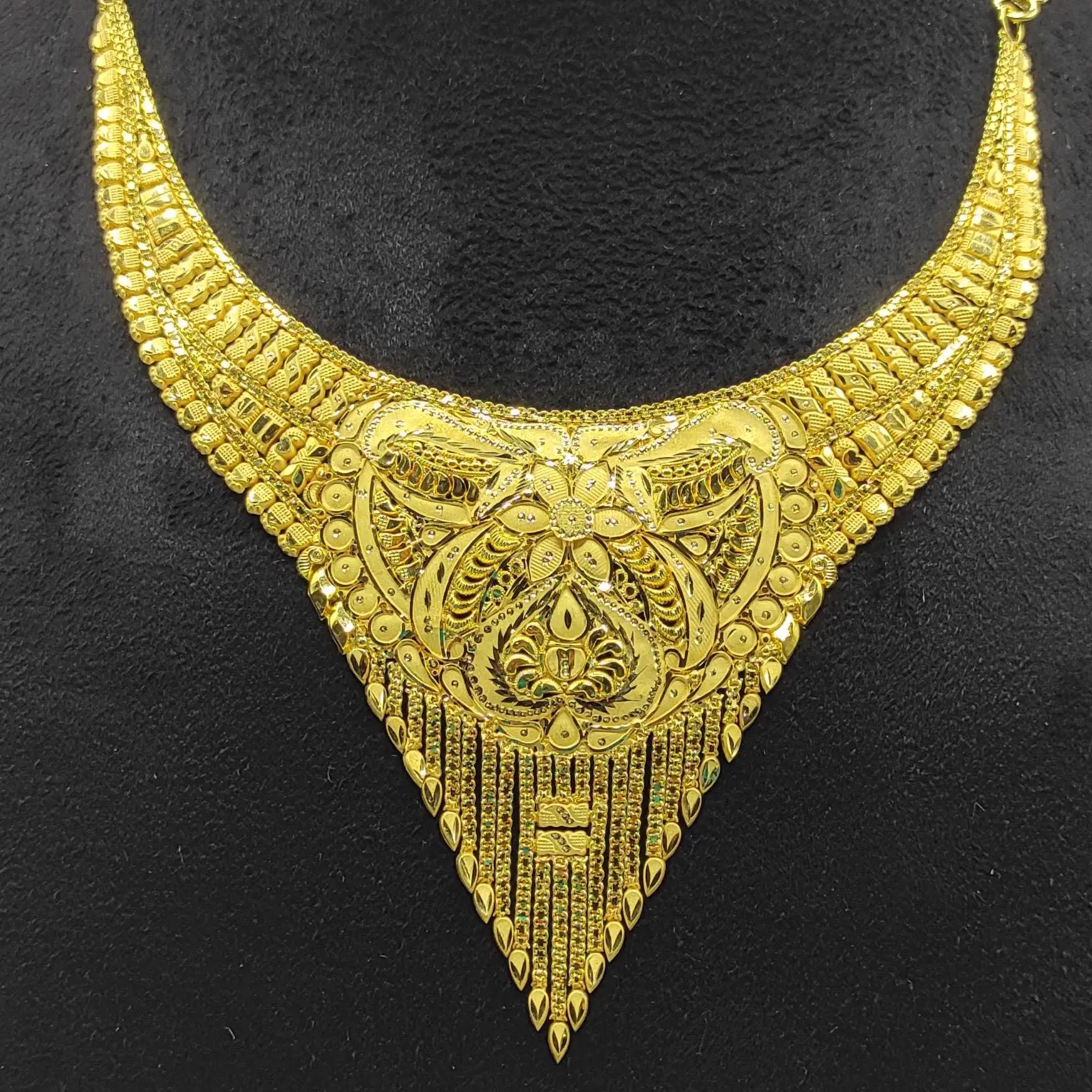 Arbi Necklace