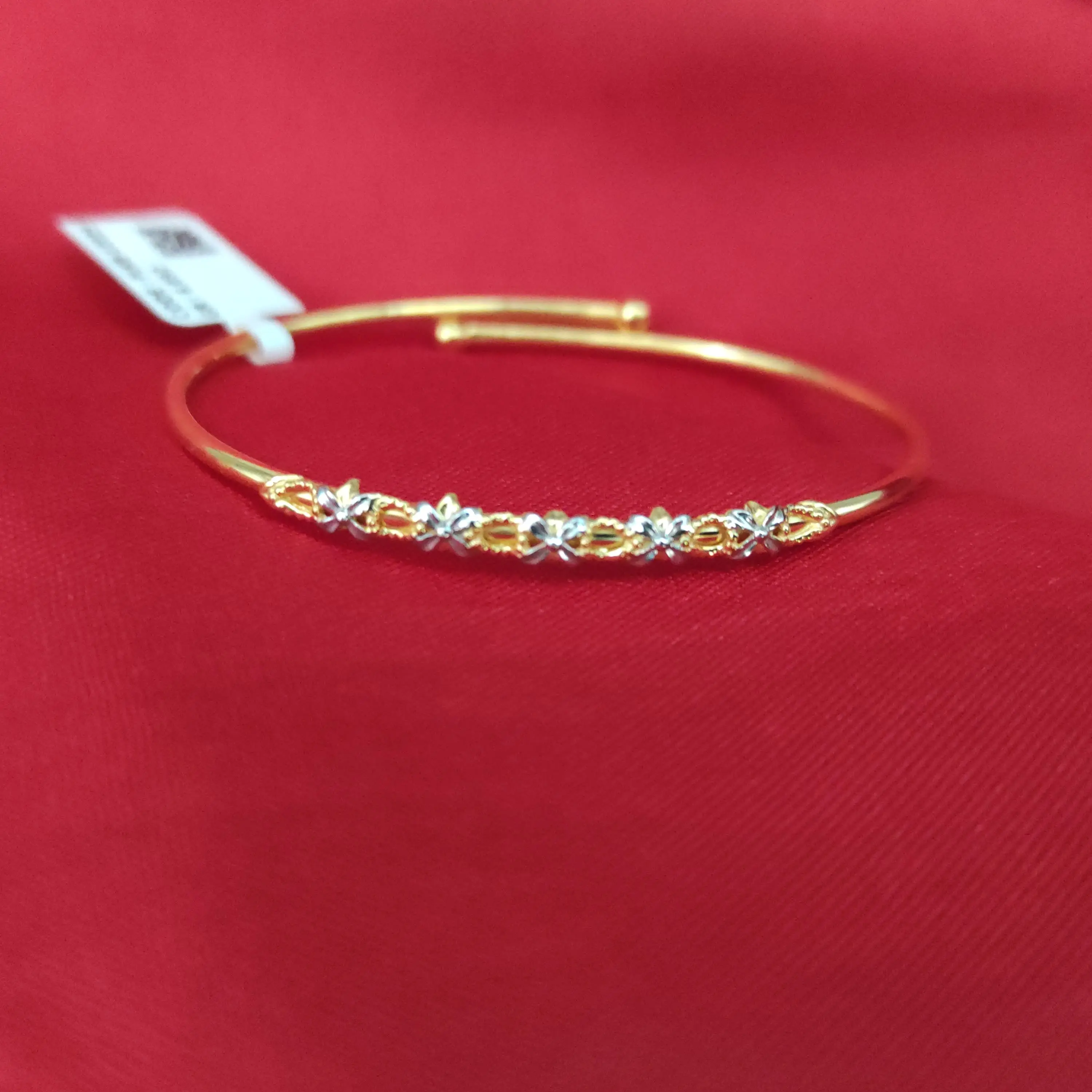 Ladies Flexible Kada