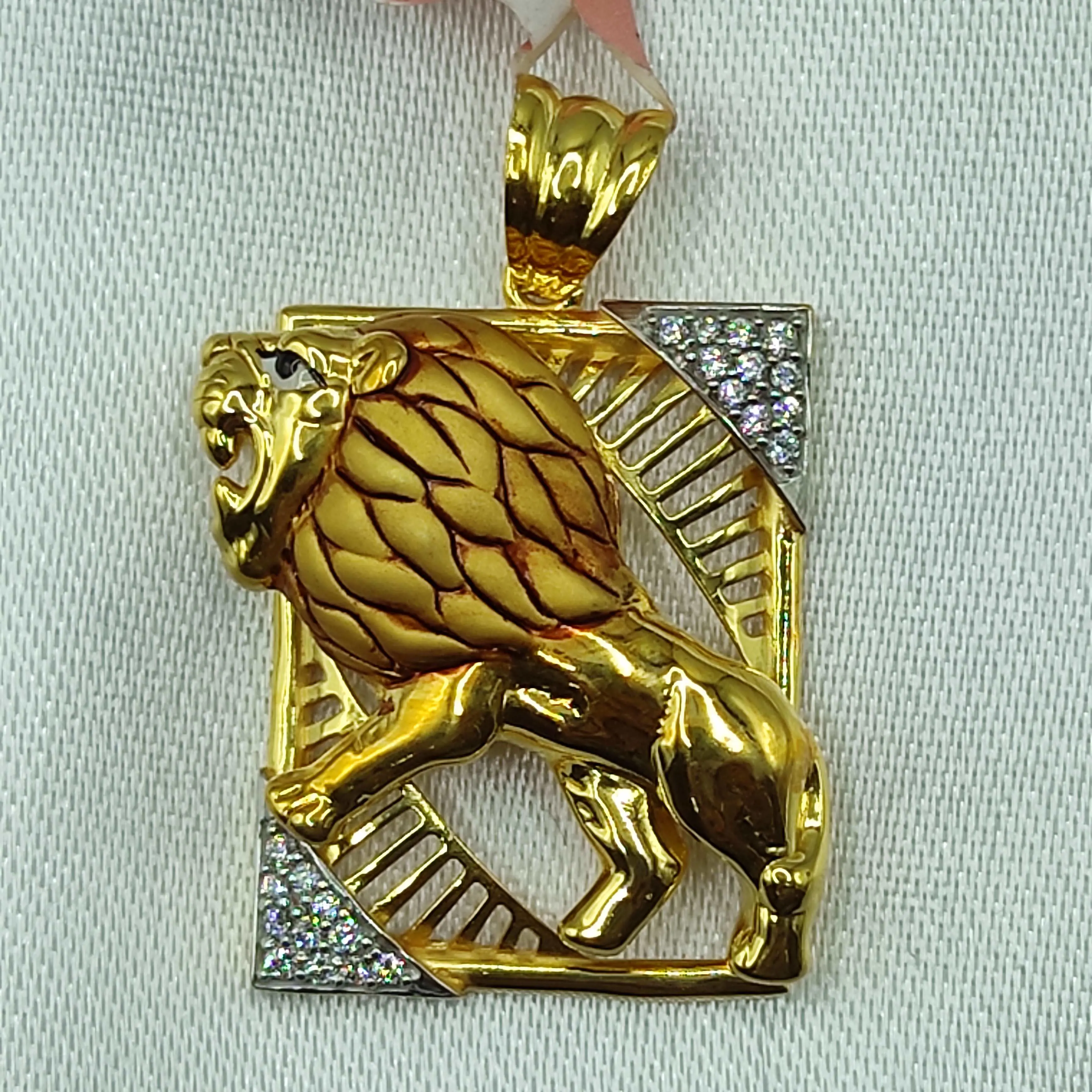 Frame Lion Pendant