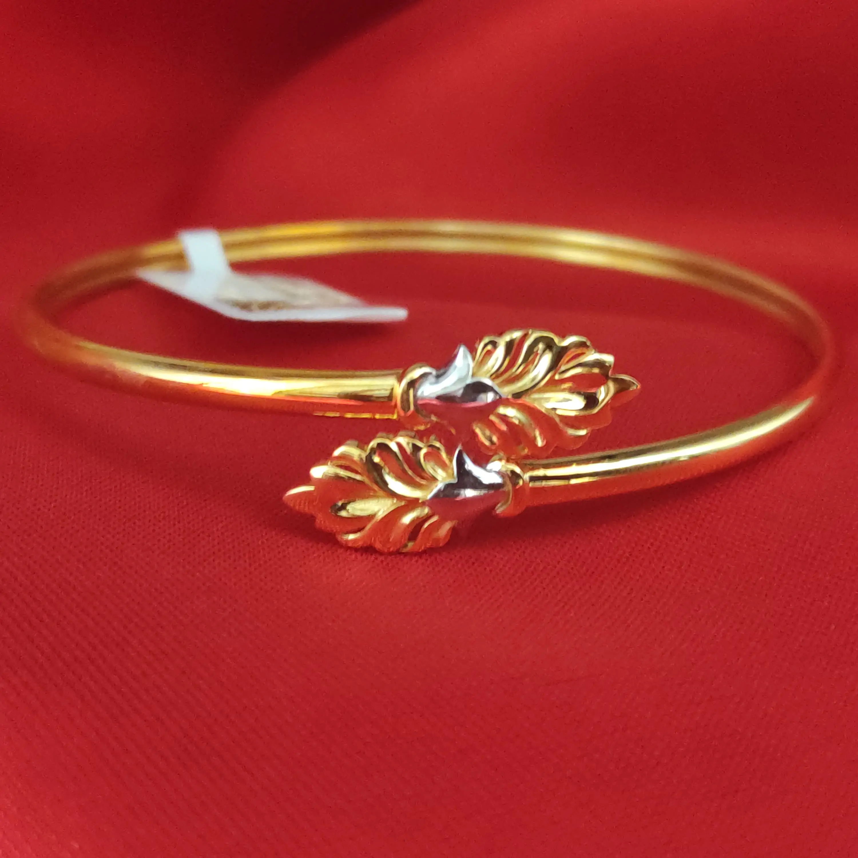 Leaf Shape Ladies Kada