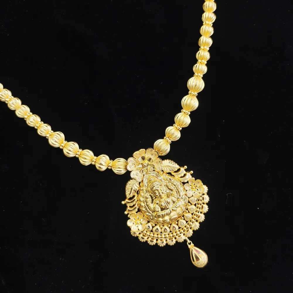Fancy Plain Necklace