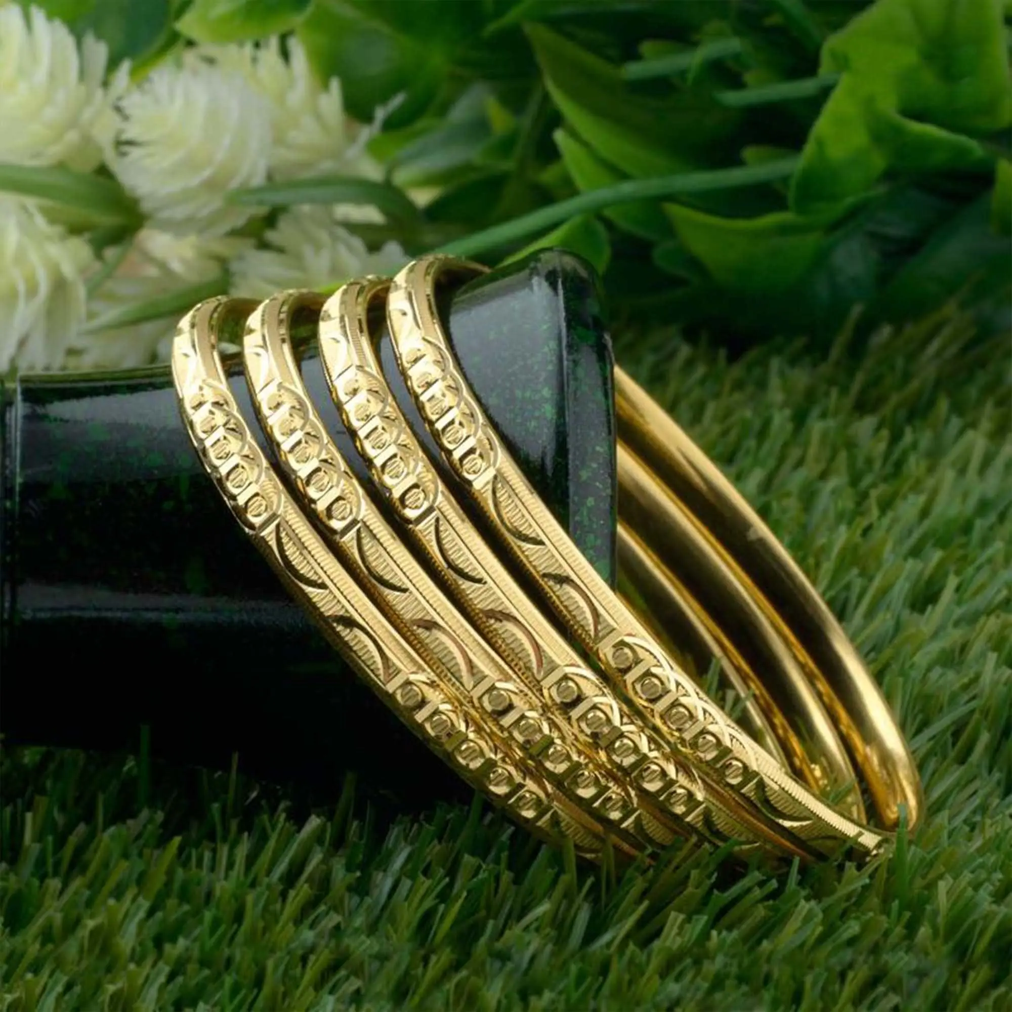 Tanvi Bangles