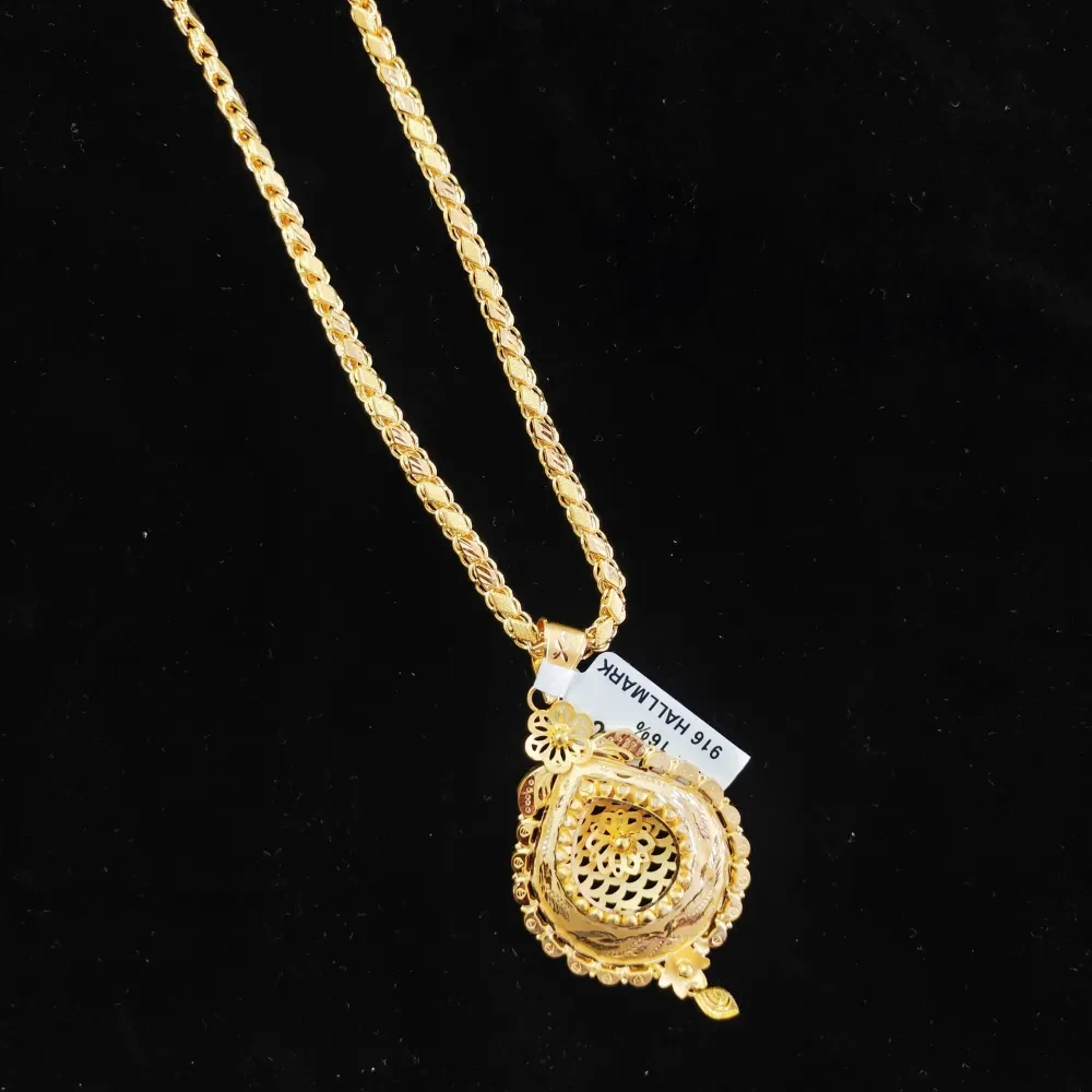 Chain With Pandants