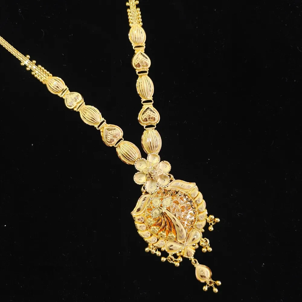 Fancy Plain Necklace
