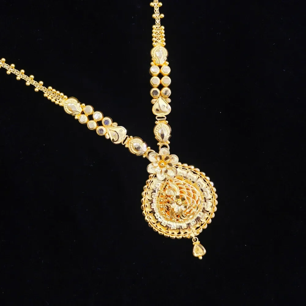 Fancy Plain Necklace