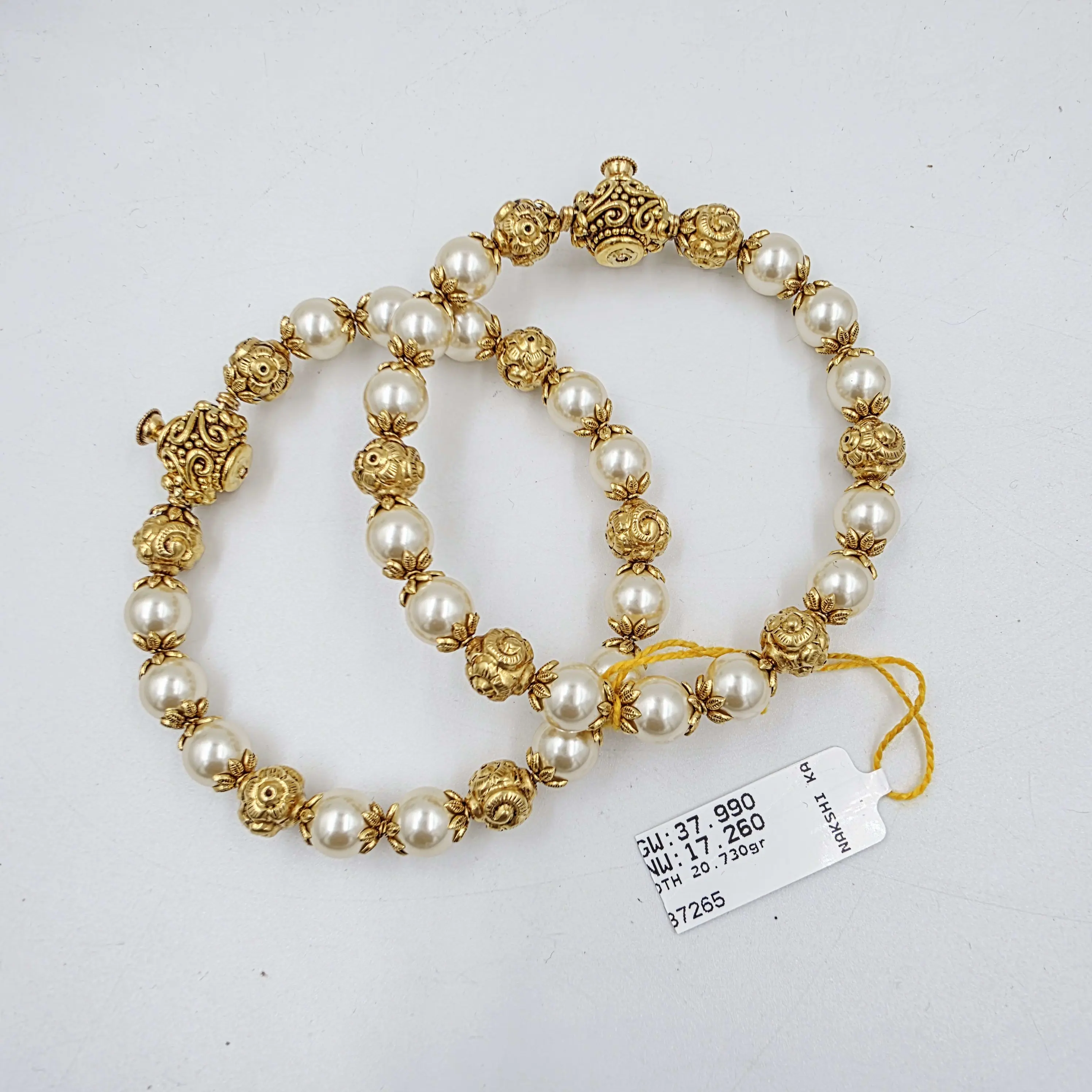 Women Kada