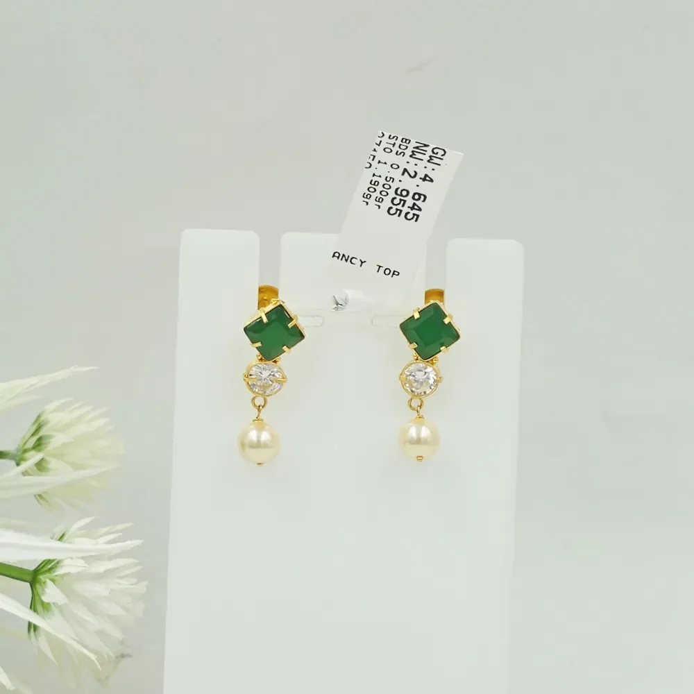 Green square tops