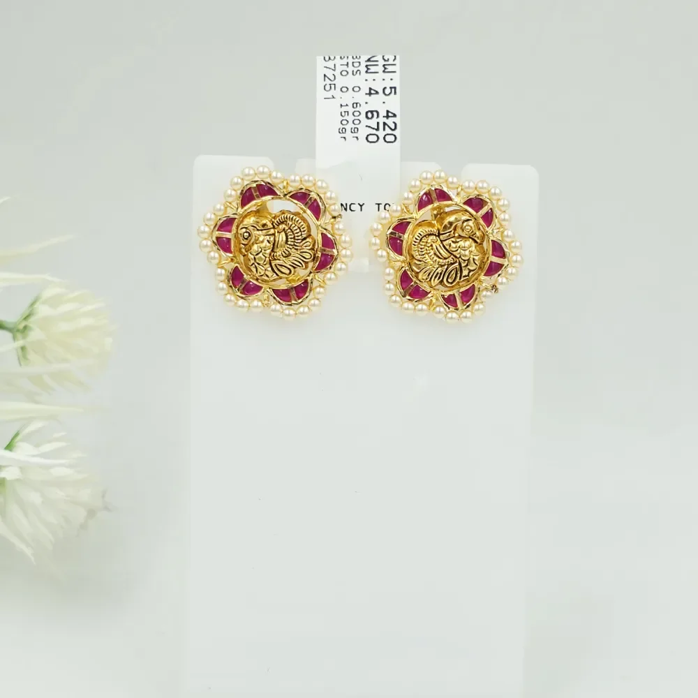 Kundan tops