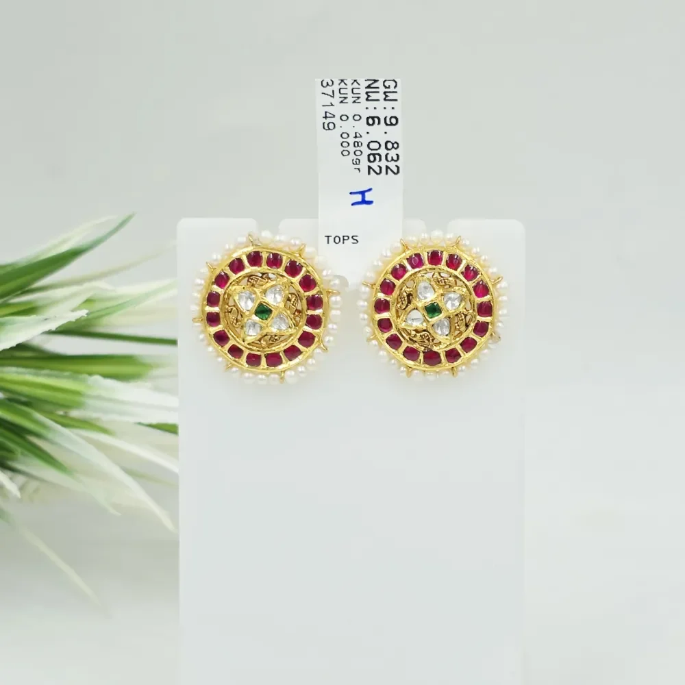 Kundan tops