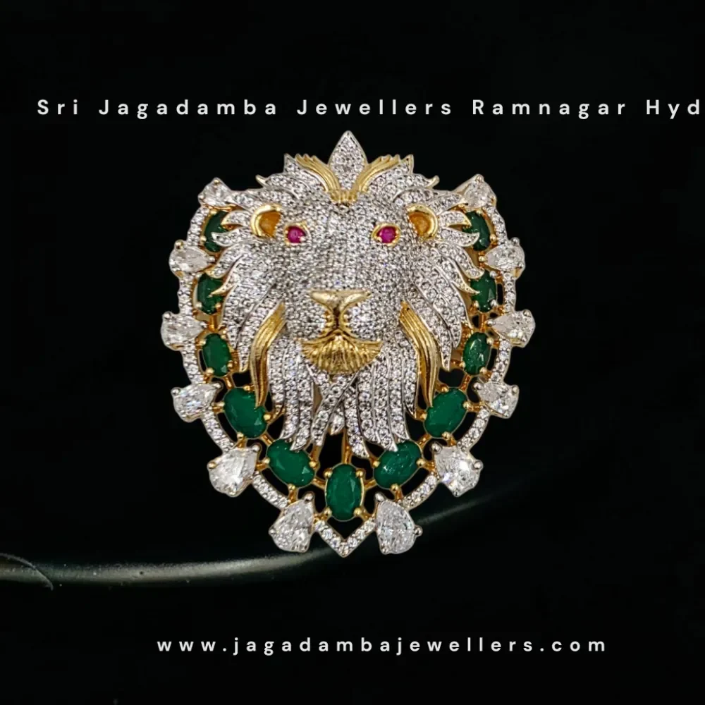 Lion Broach