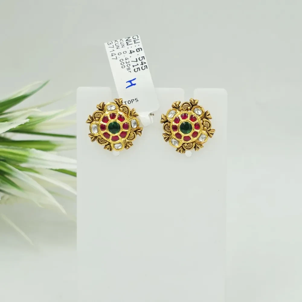 Kundan tops