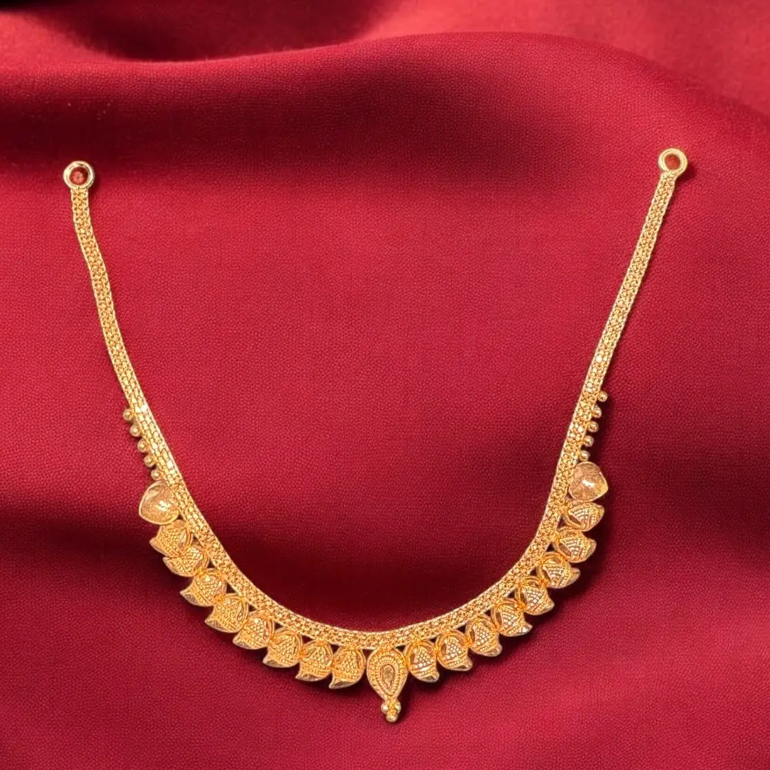 Attire Necklace