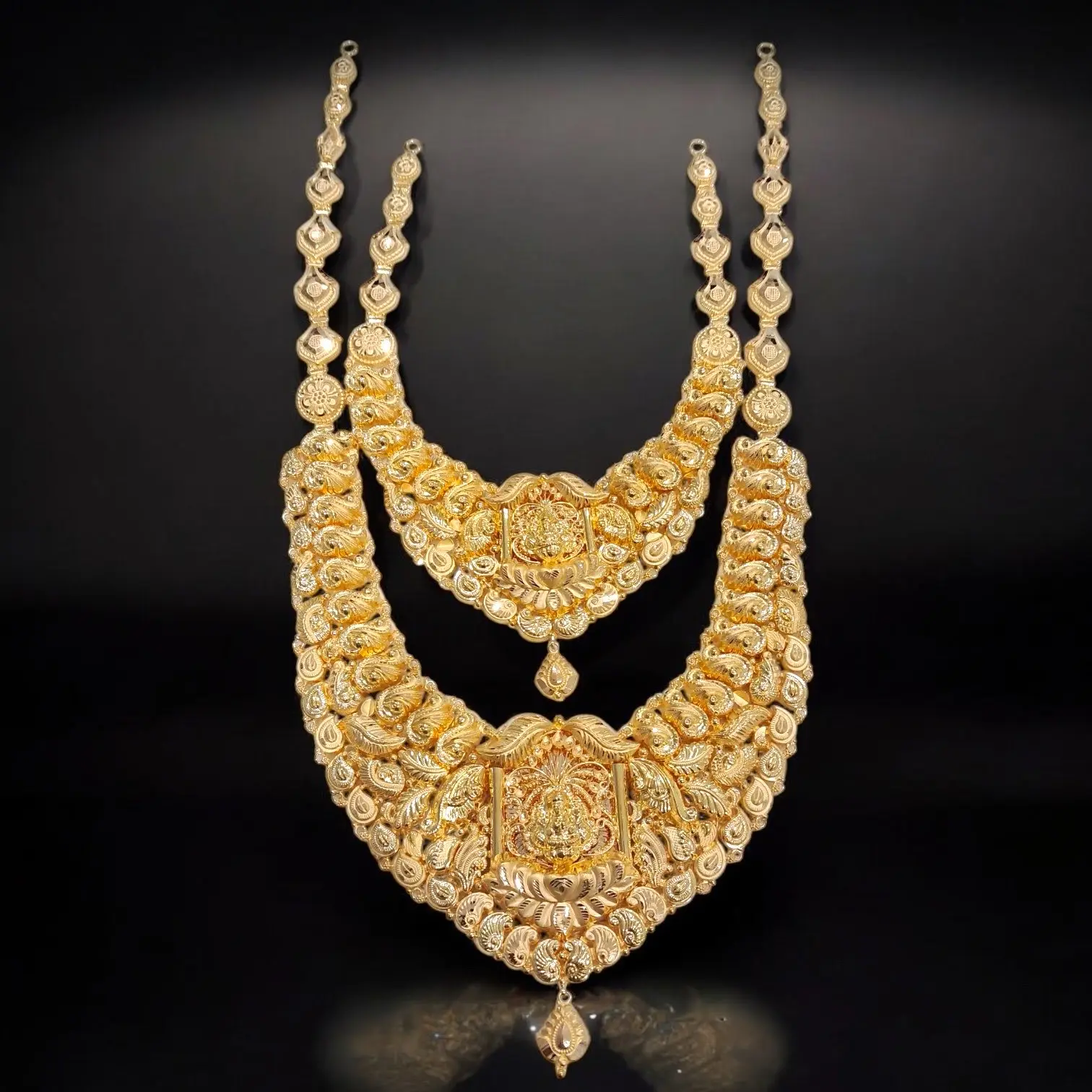 Enchanting Necklace Haram