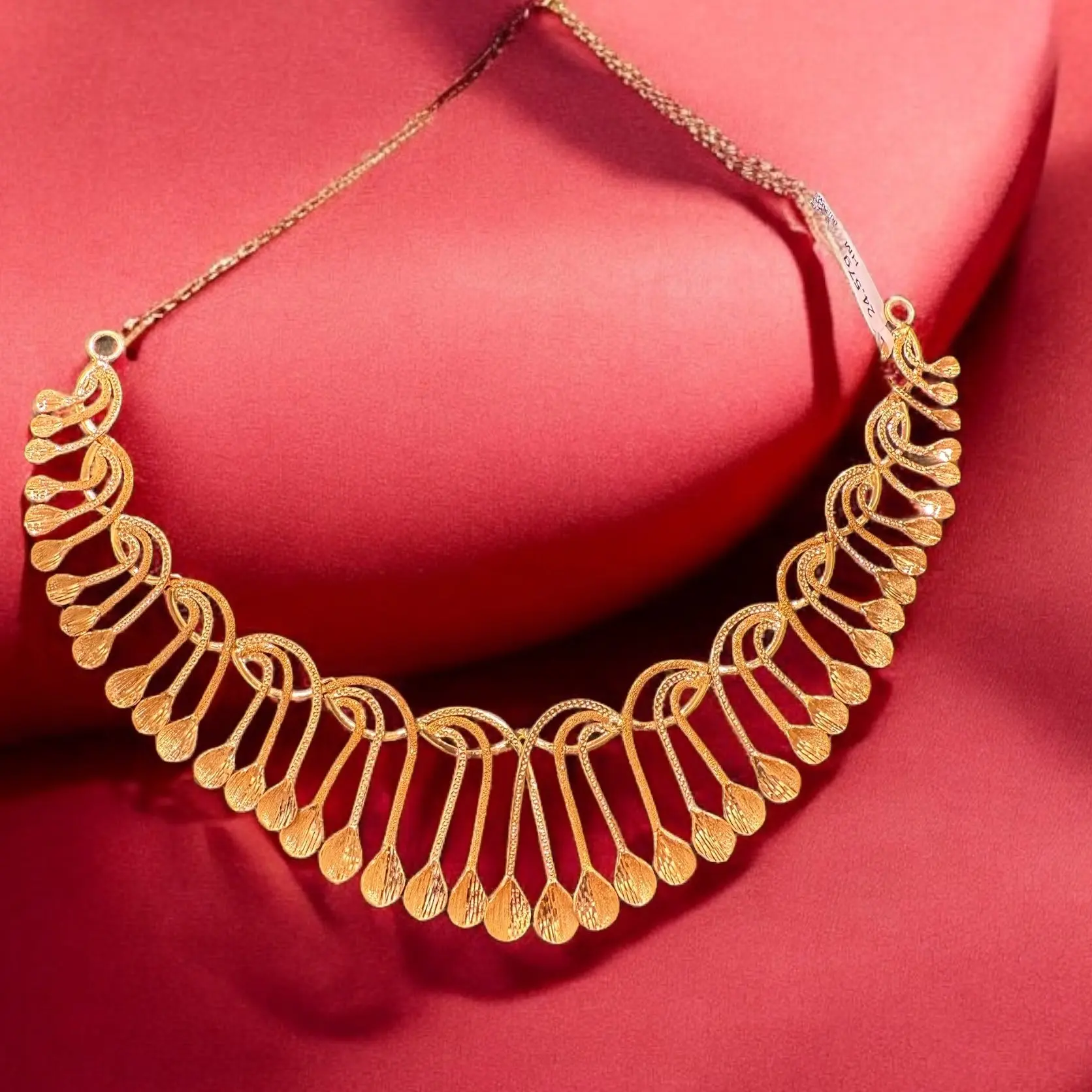 Elegance Necklace