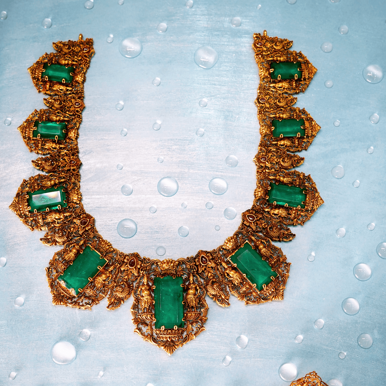 Columbian emerald casting necklace set