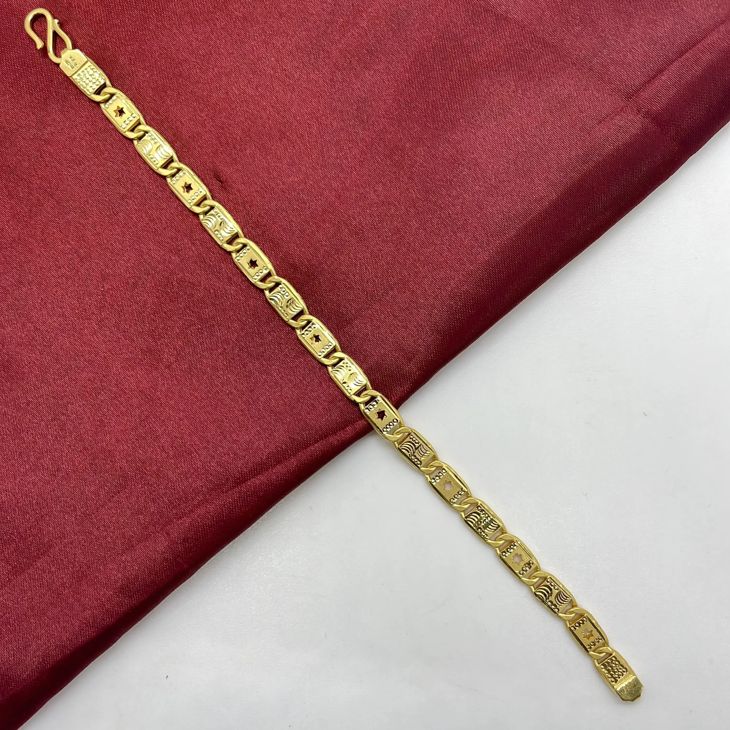 Nawabi Bracelet