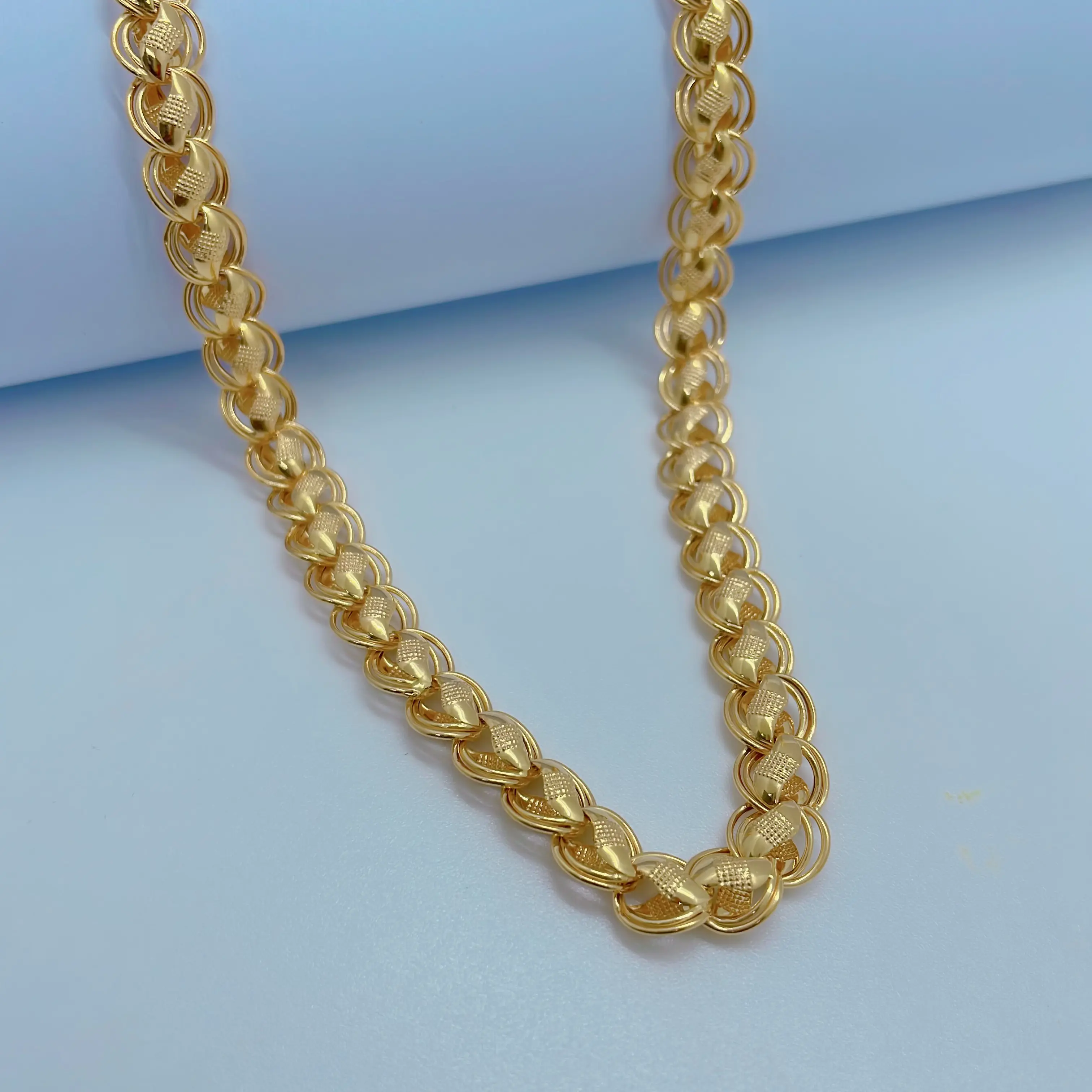 Lotus Chain