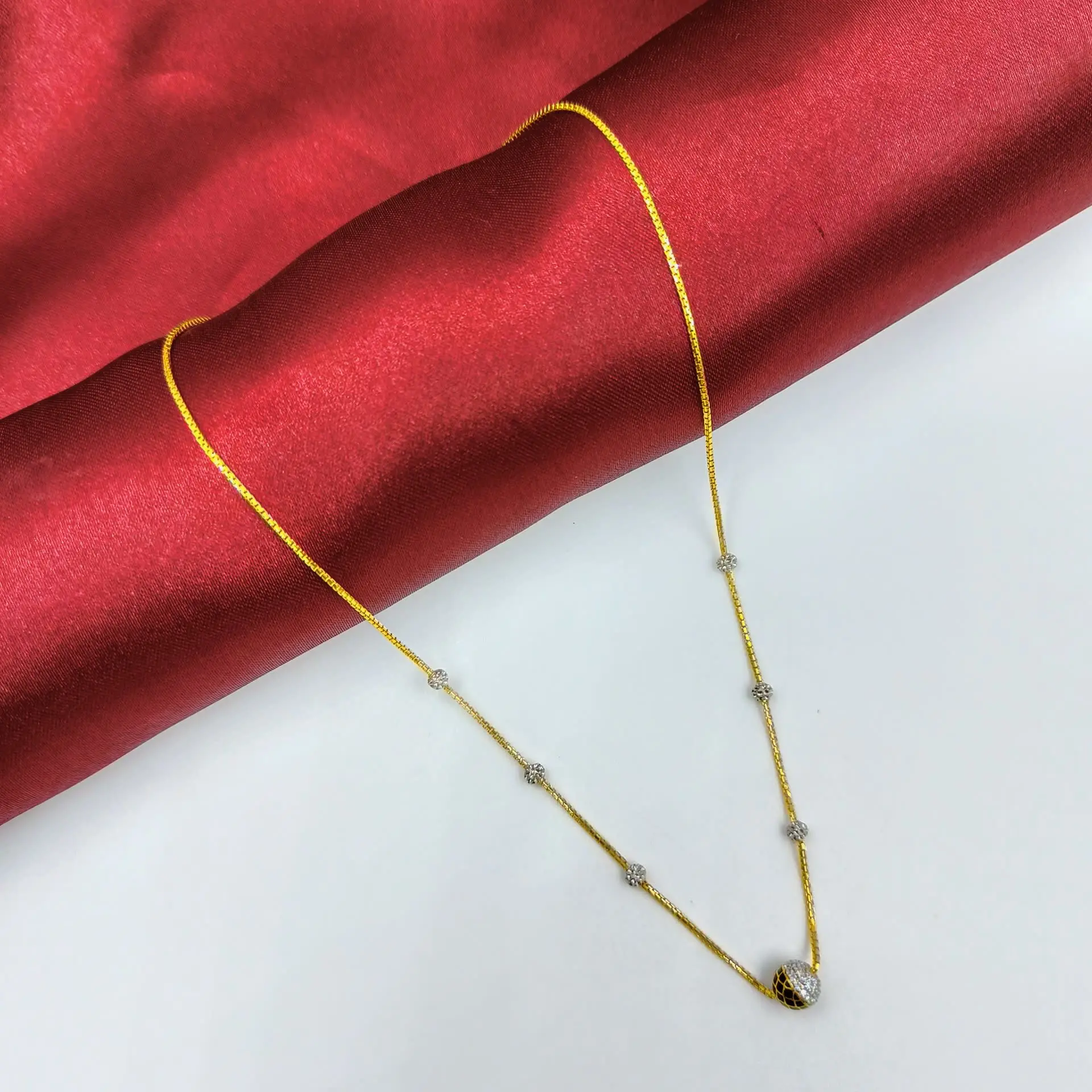 Facet Chain