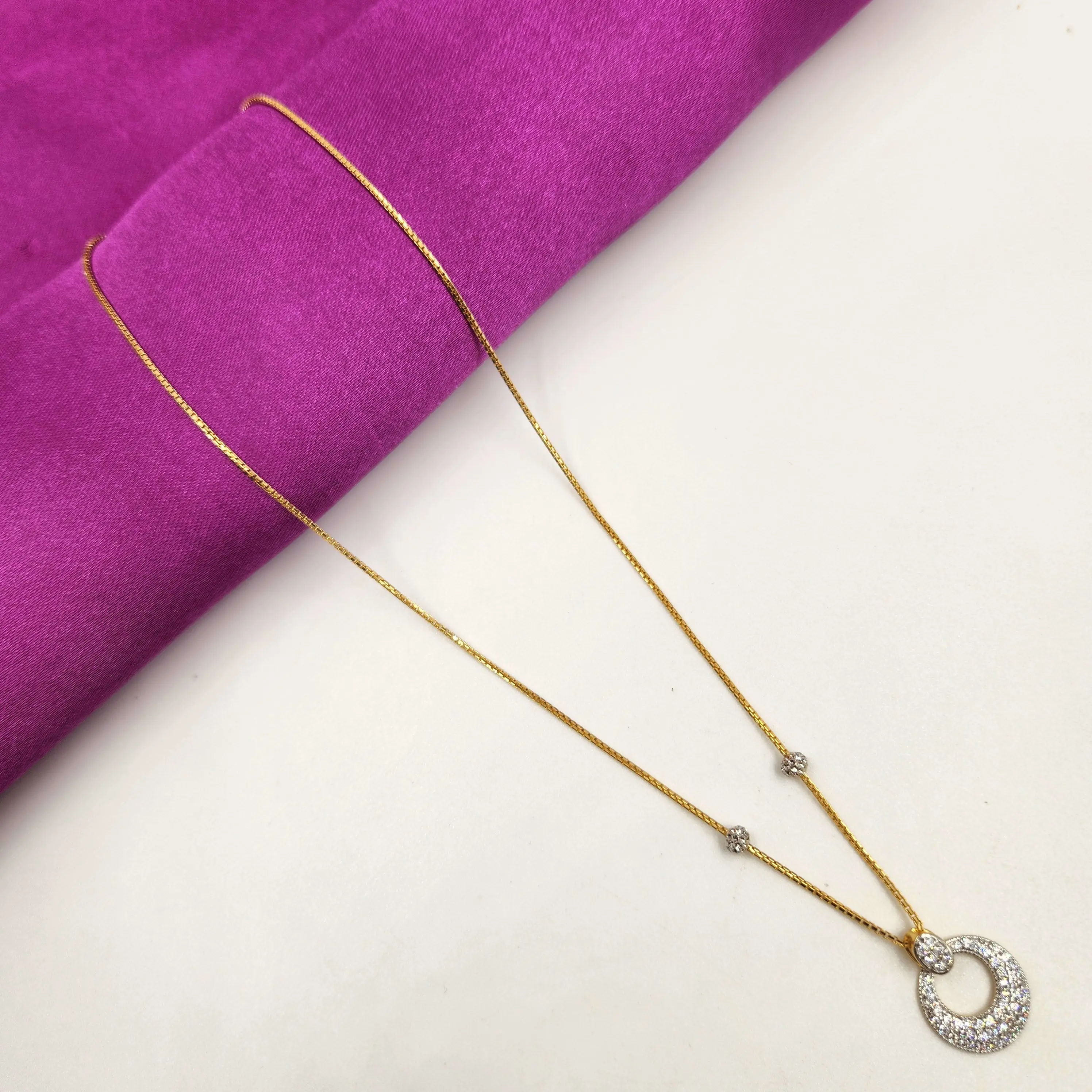 Facet Chain