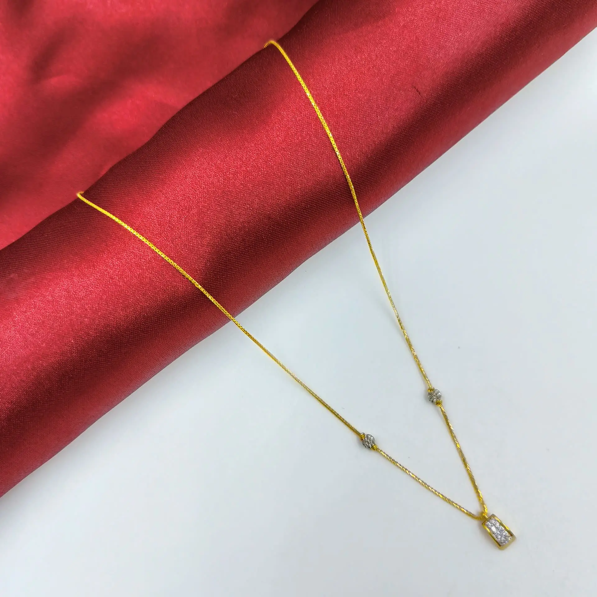 Facet Chain