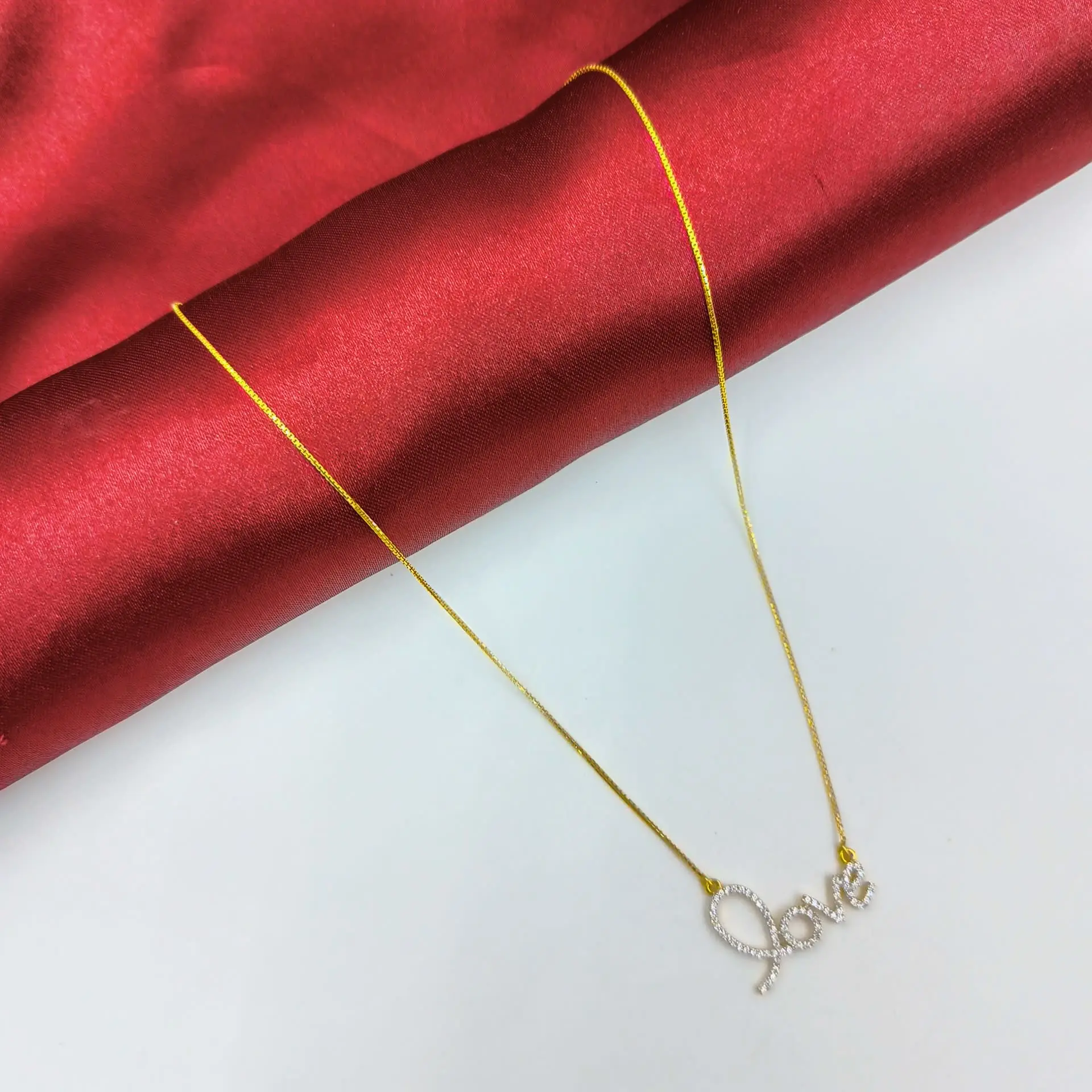 Facet Chain