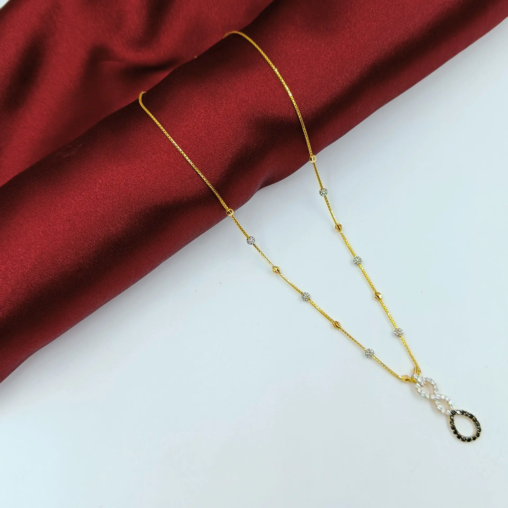Facet Chain