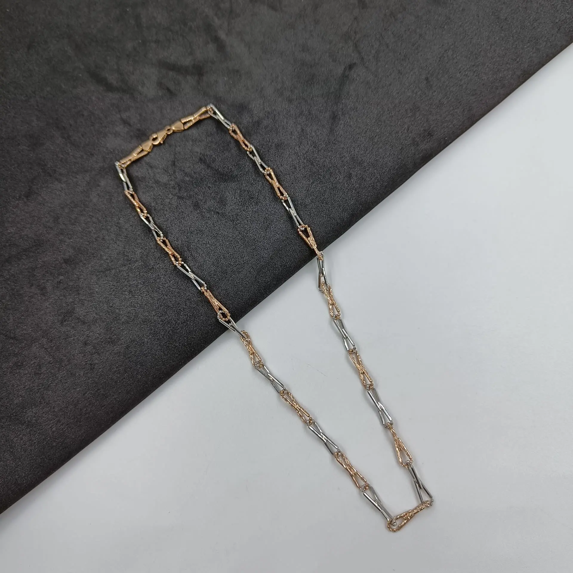 Italian Ladies Chain