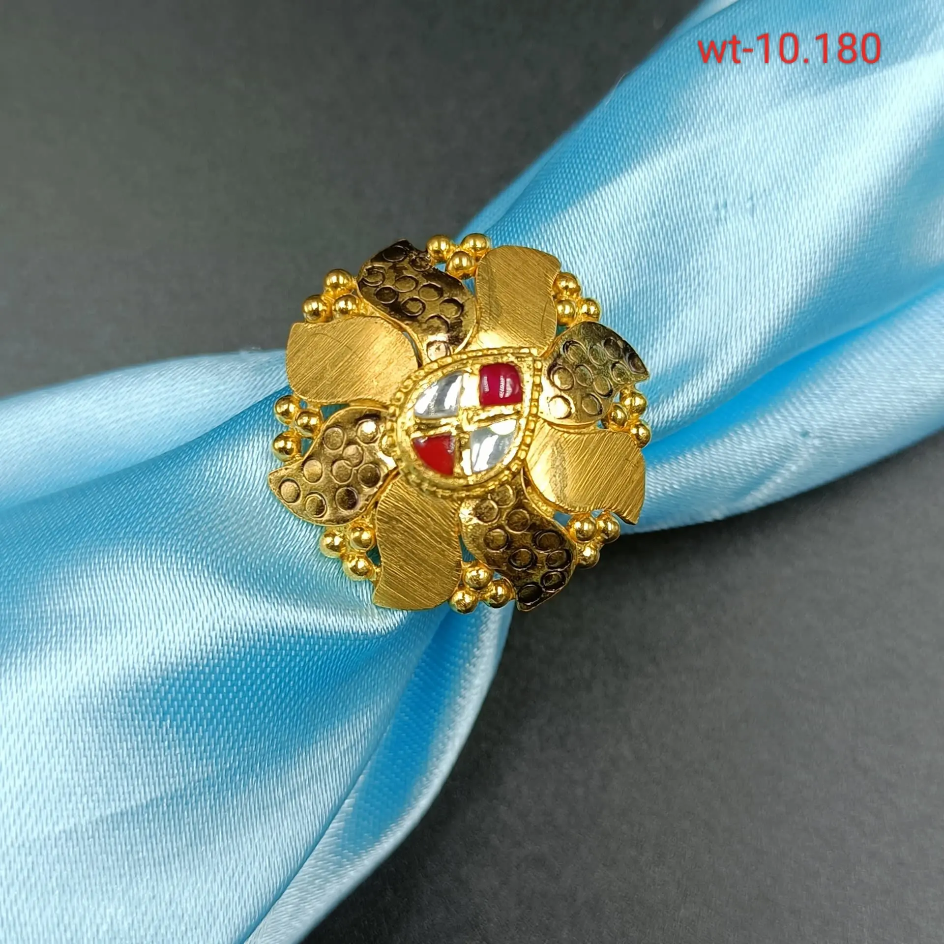 Antique Ladies Ring