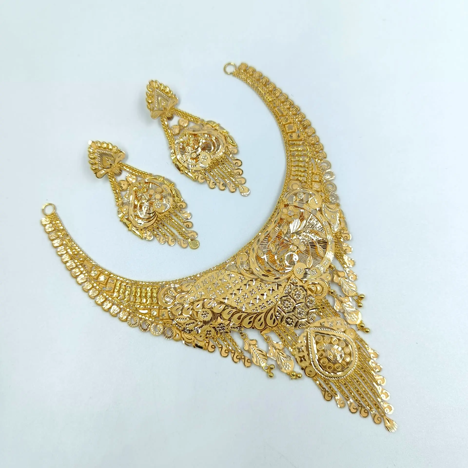 Arabi Necklace Set