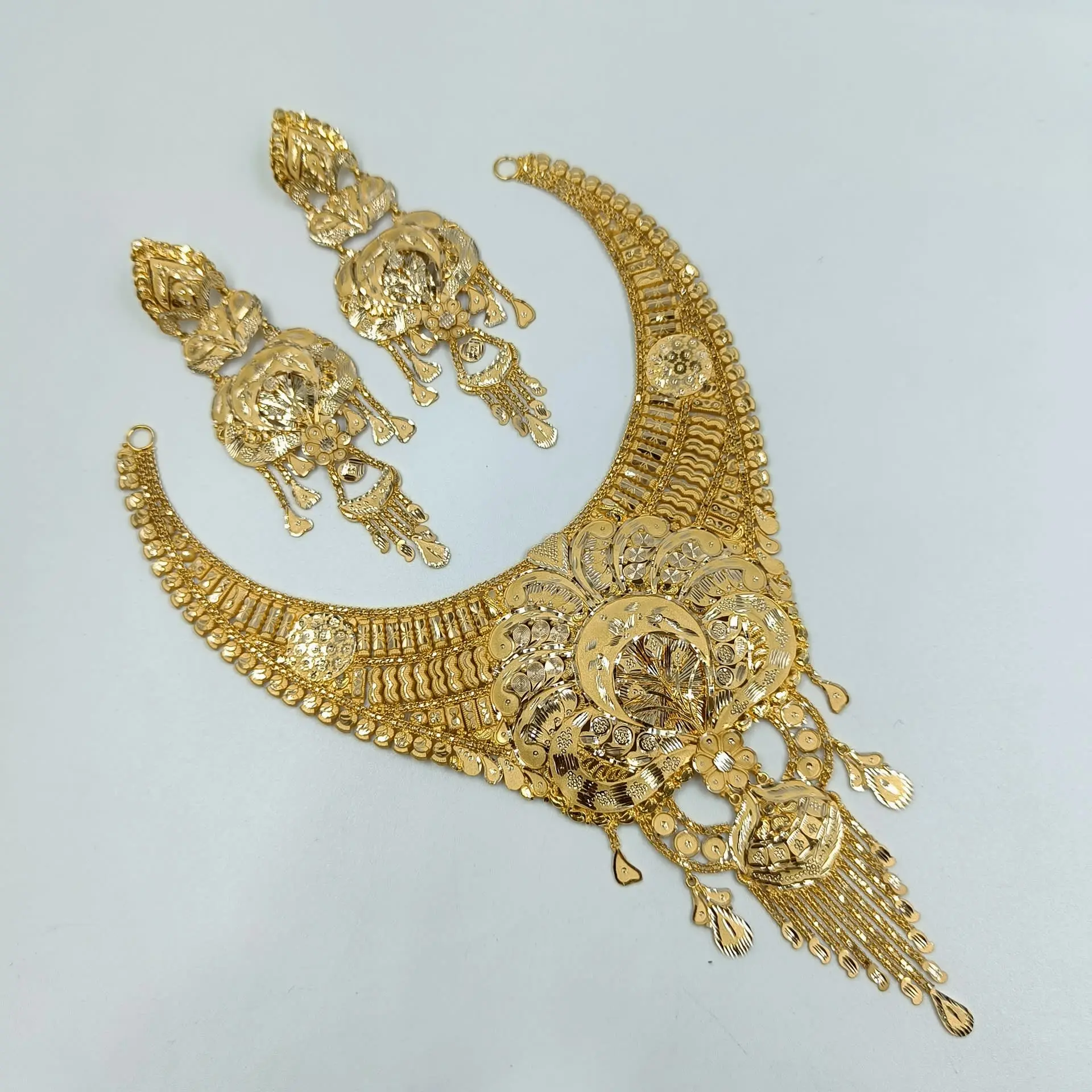 Arabi Necklace Set