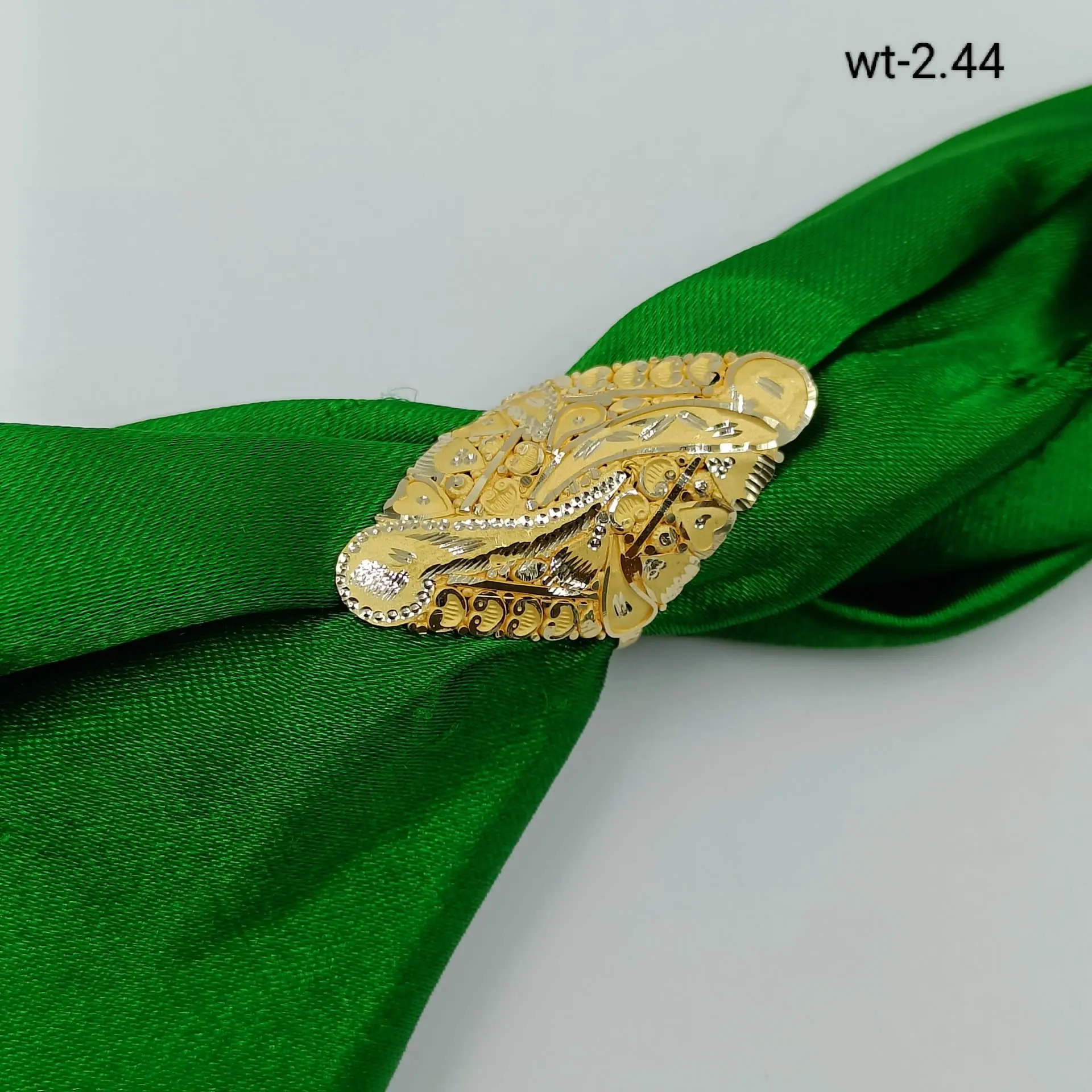 Bombay Big Ladies Ring