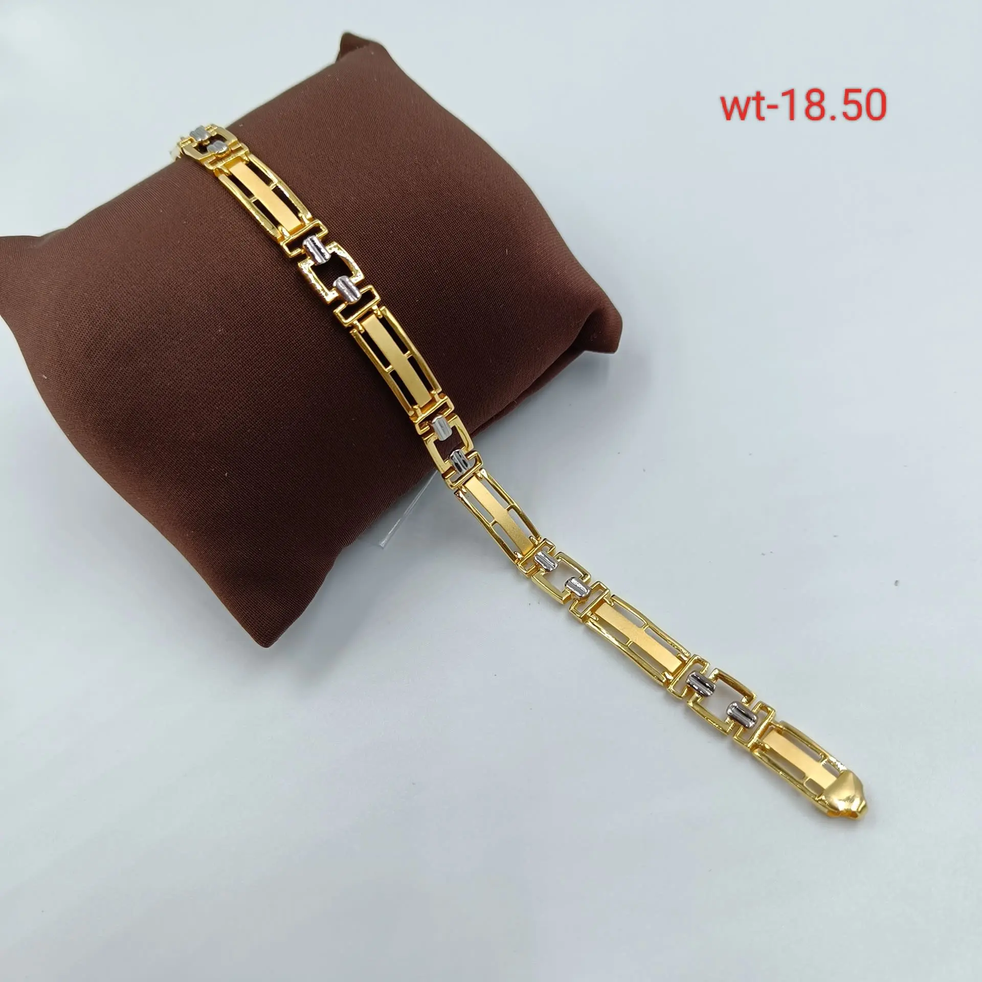Casting Bracelet