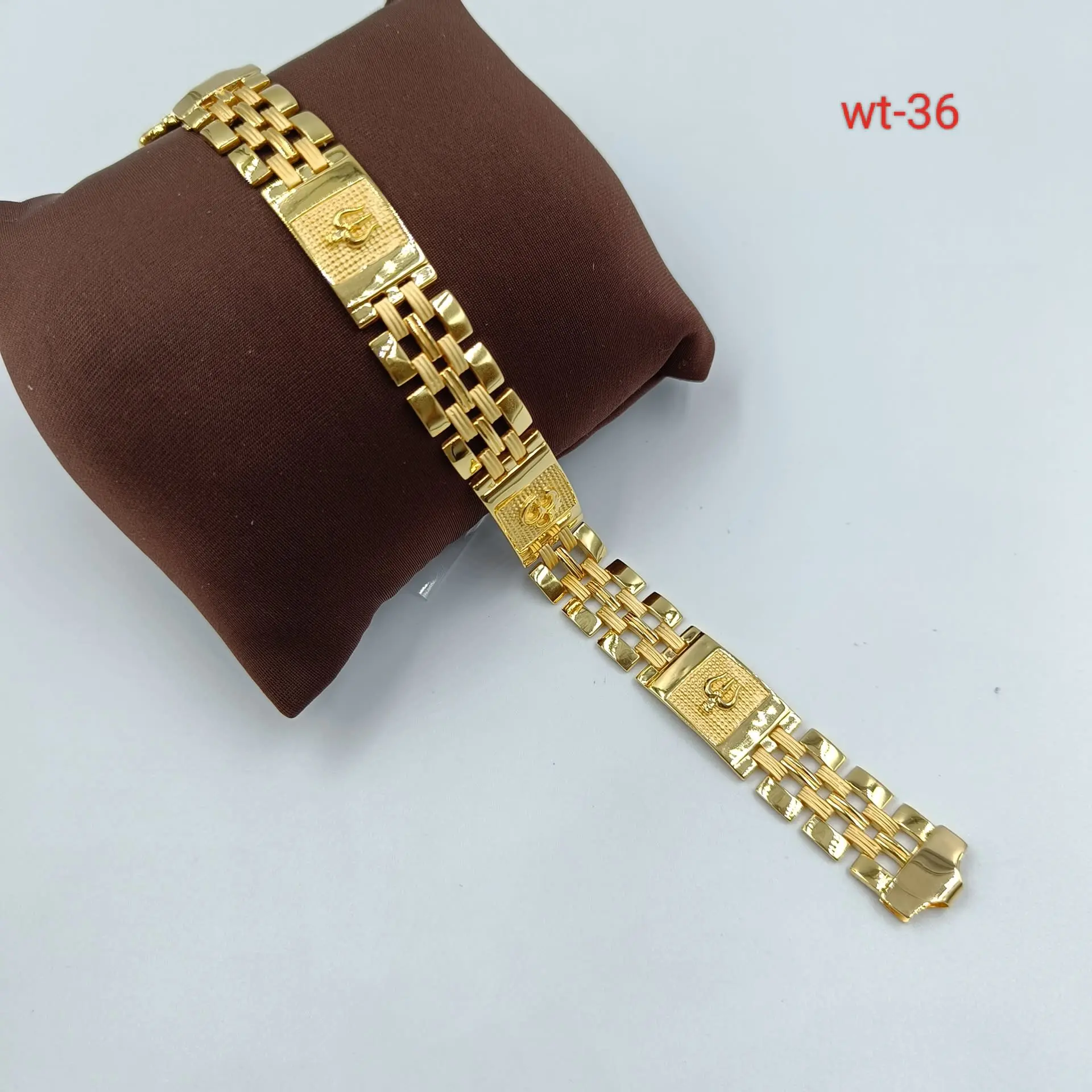 Casting Bracelet
