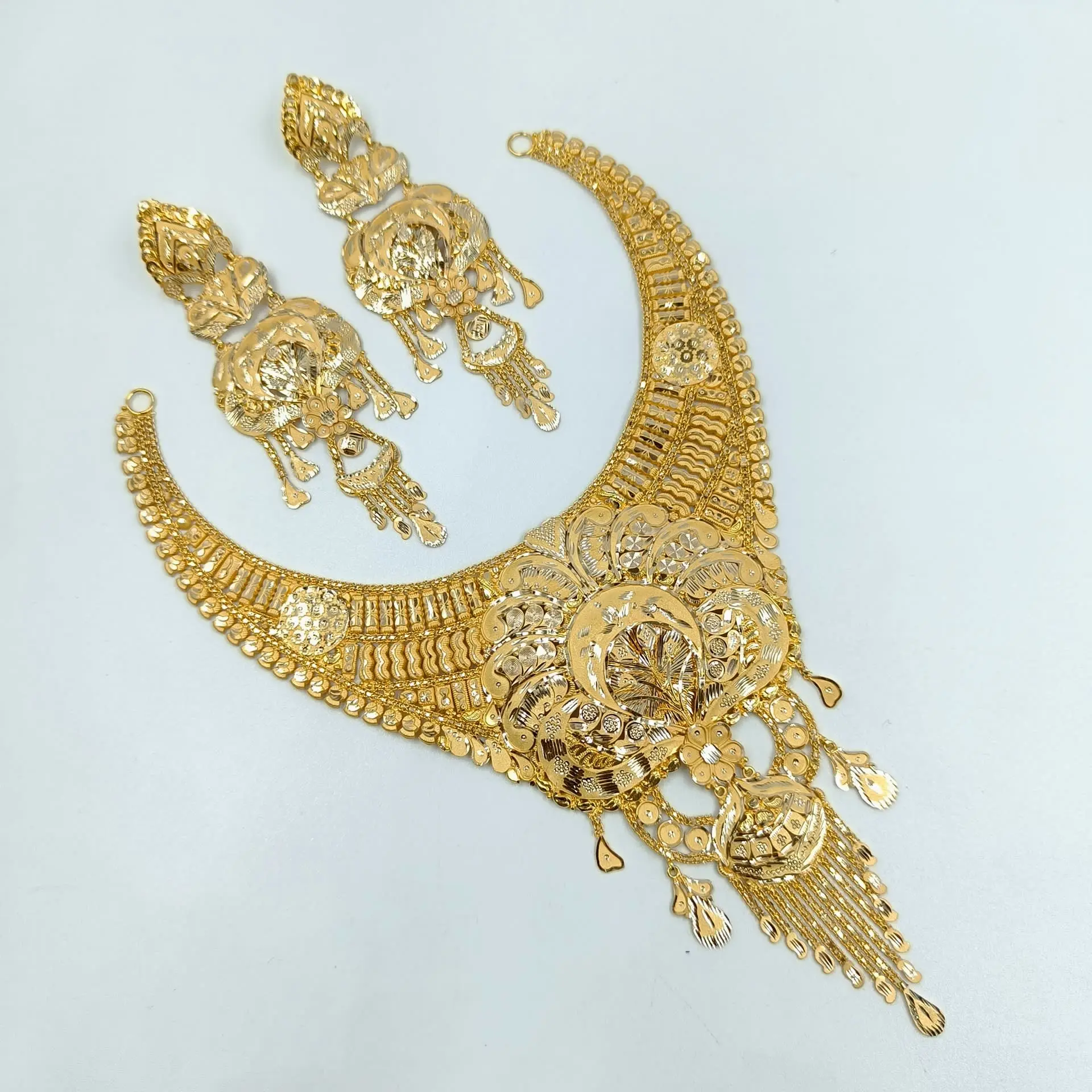 Arabi Necklace Set