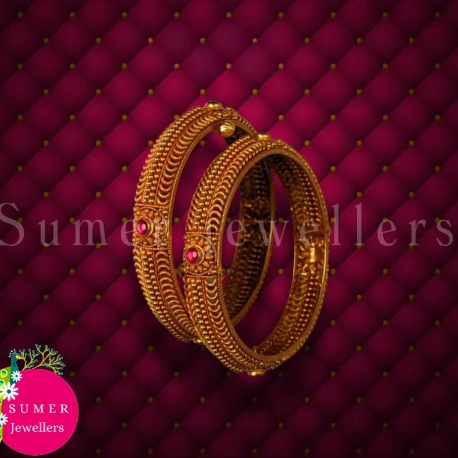 BANGLES