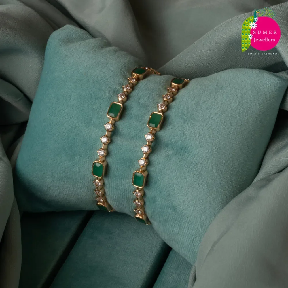 BANGLES