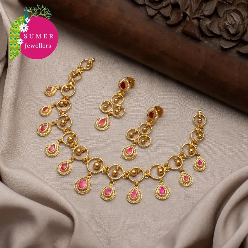 NECKLACE SET