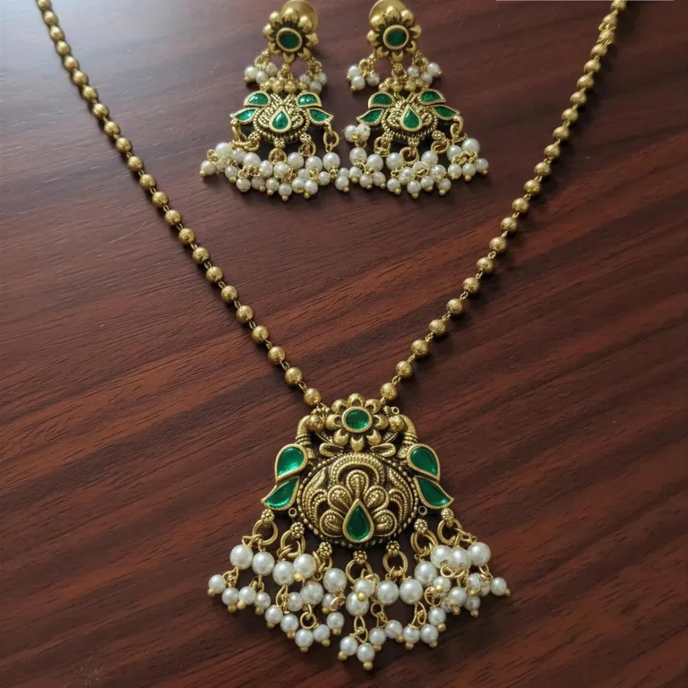 NECKLACE SET