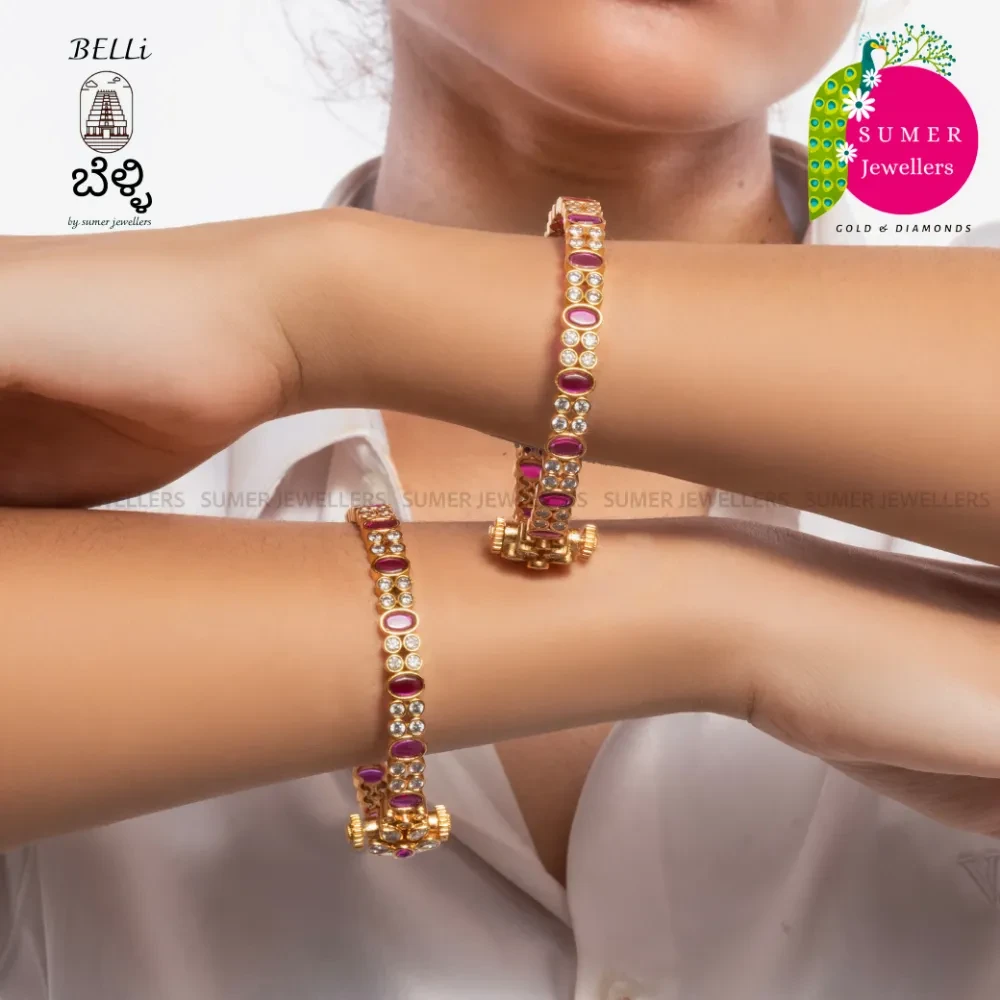 BANGLES